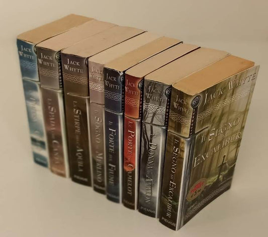 LF- LE CRONACHE DI CAMELOT 8 VOLUMI CICLO COMPLETO- JACK WHYTE- PIEMME- 2005- BS- YFS