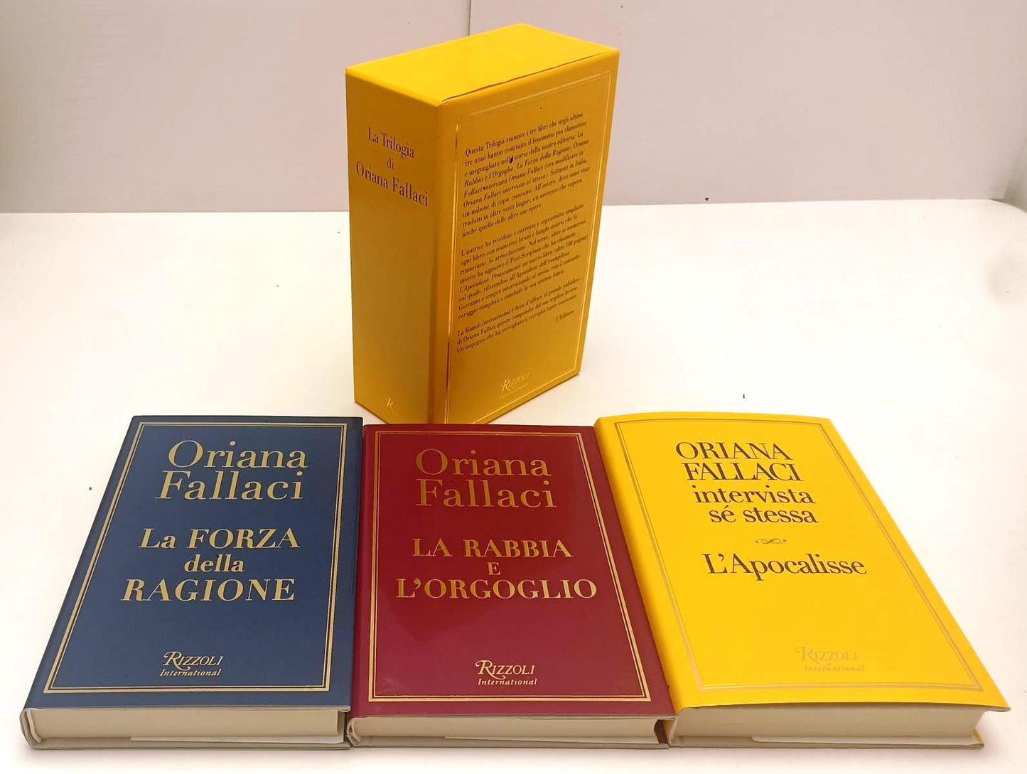 LS- COFANETTO 3 VOLUMI FORZA RAGIONE APOCALISSE- ORIANA FALLACI- RIZZOLI- YFS630