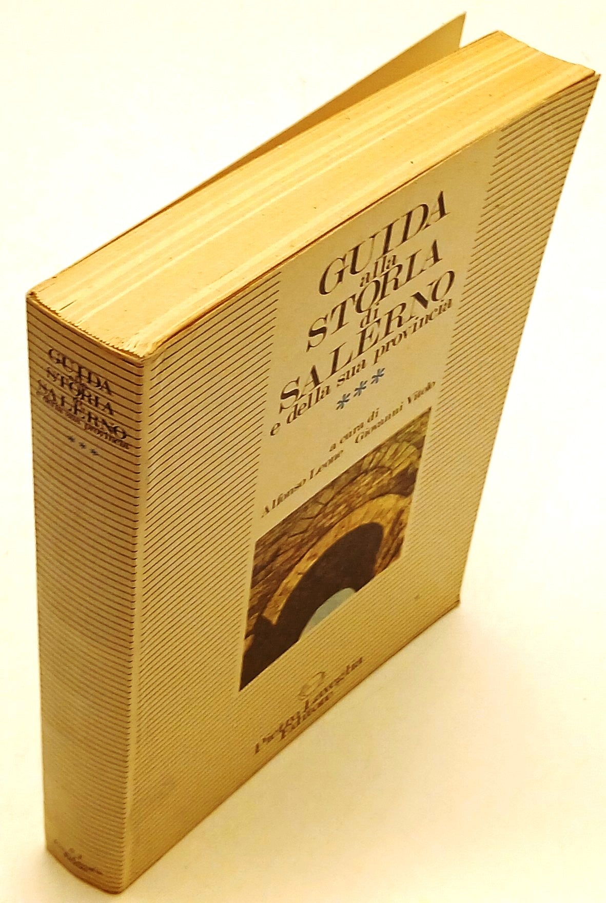 Guida alla storia di Salerno e della sua provincia 3 - Pietro Laveglia - ZFS114