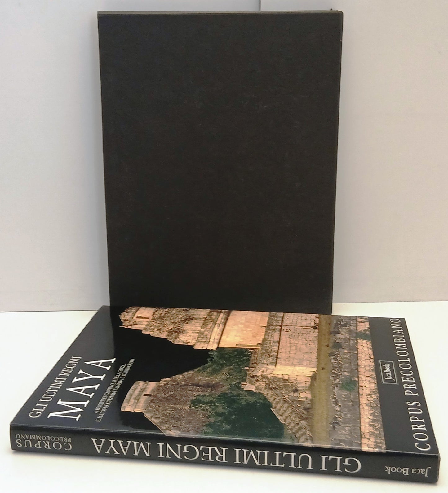 Gli ultimi regni Maya Corpus Precolombiano - Jaca Book- 1a ed.- astuccio- YFS758