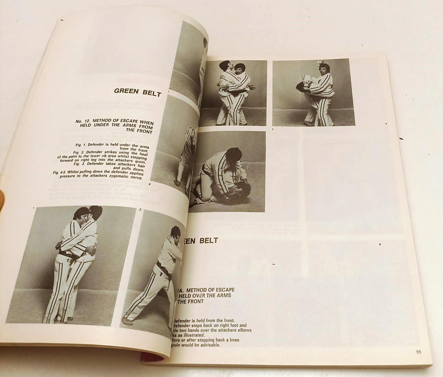 LZ- WORLD JU JITSU FEDERATION PROGRAM INGLESE - MASTER PROF. R. CLARK- B- YFS659