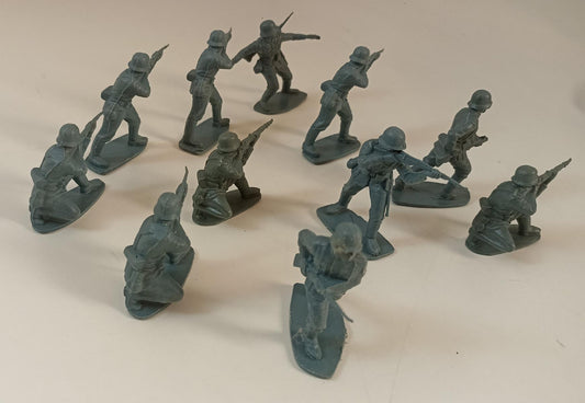 GG- LOTTO 11 SOLDATINI FIGURE in plastica rigida - GTTS57