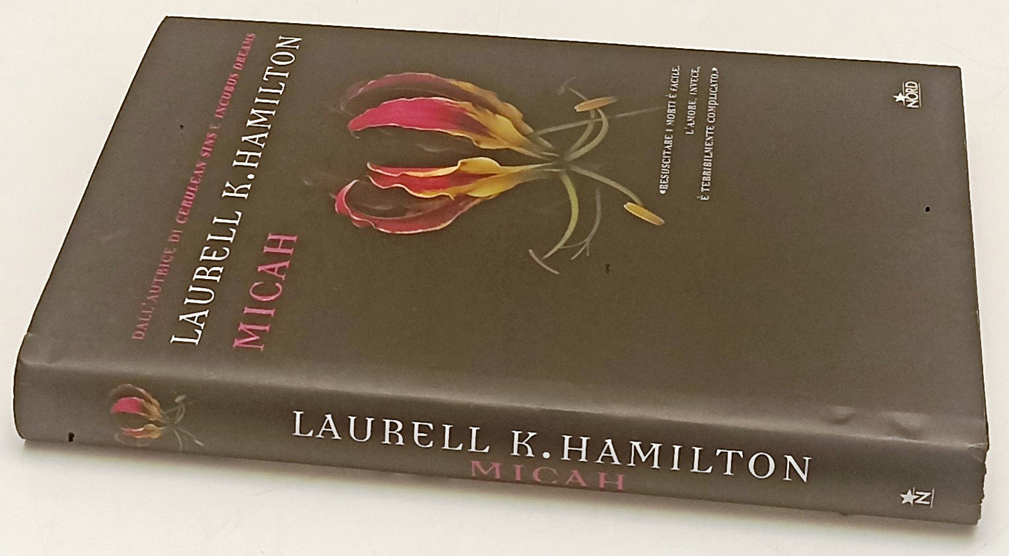 LG- MICAH - LAURELL K. HAMILTON - NORD --- 2011 - CS - ZFS183