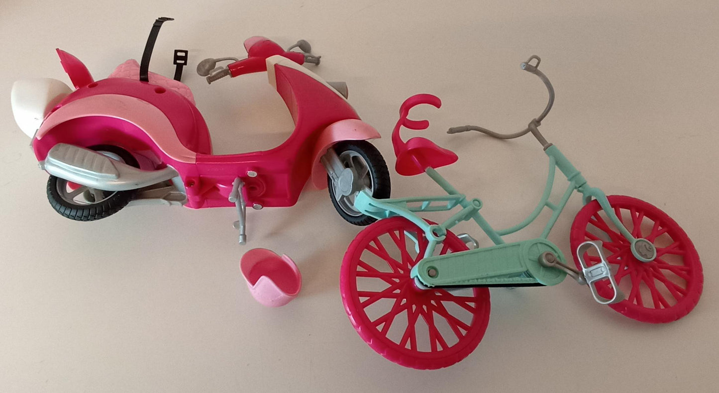 GG- VESPA + BICICLETTA BARBIE CON CASCO - GTTS10