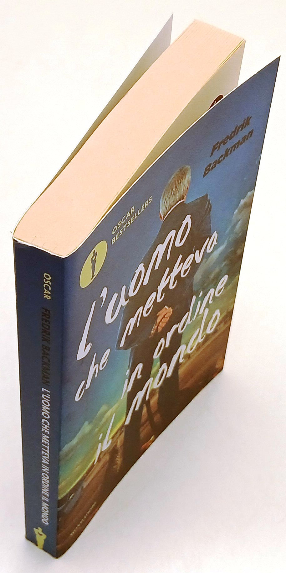 LN- L'UOMO CHE METTEVA IN ORDINE IL MONDO- BACKMAN- MONDADORI- OSCAR-2019-YFS966