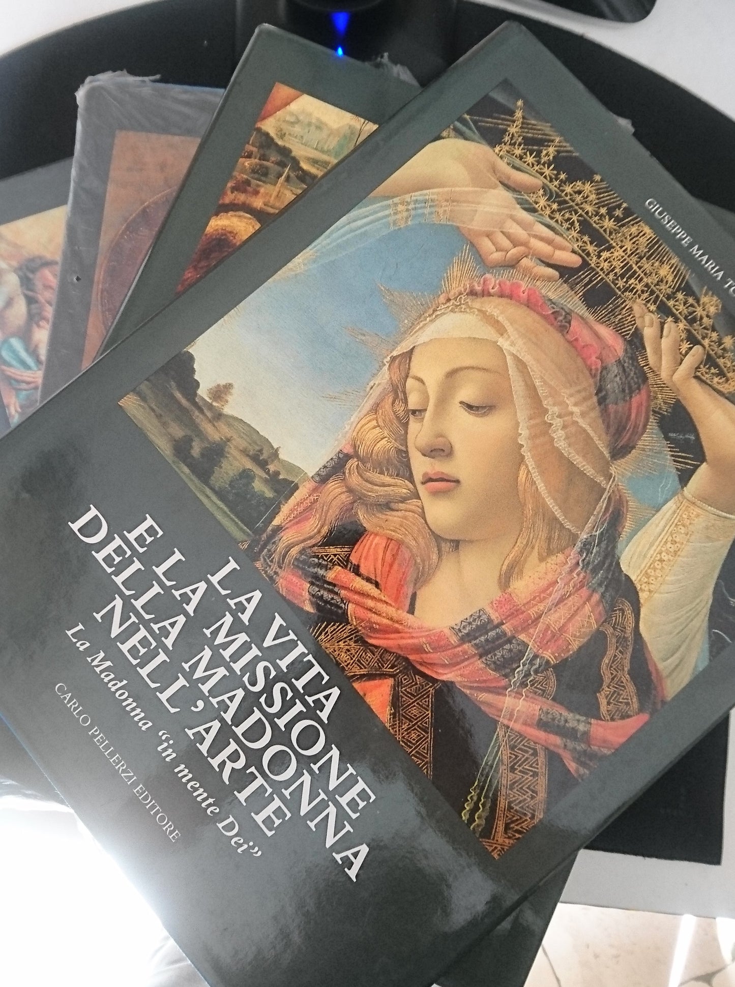 LT- VITA E MISSIONE MADONNA ARTE(4 VOL+1)- TOSCANO- PELLERZI--- 1990- CS- YFS130