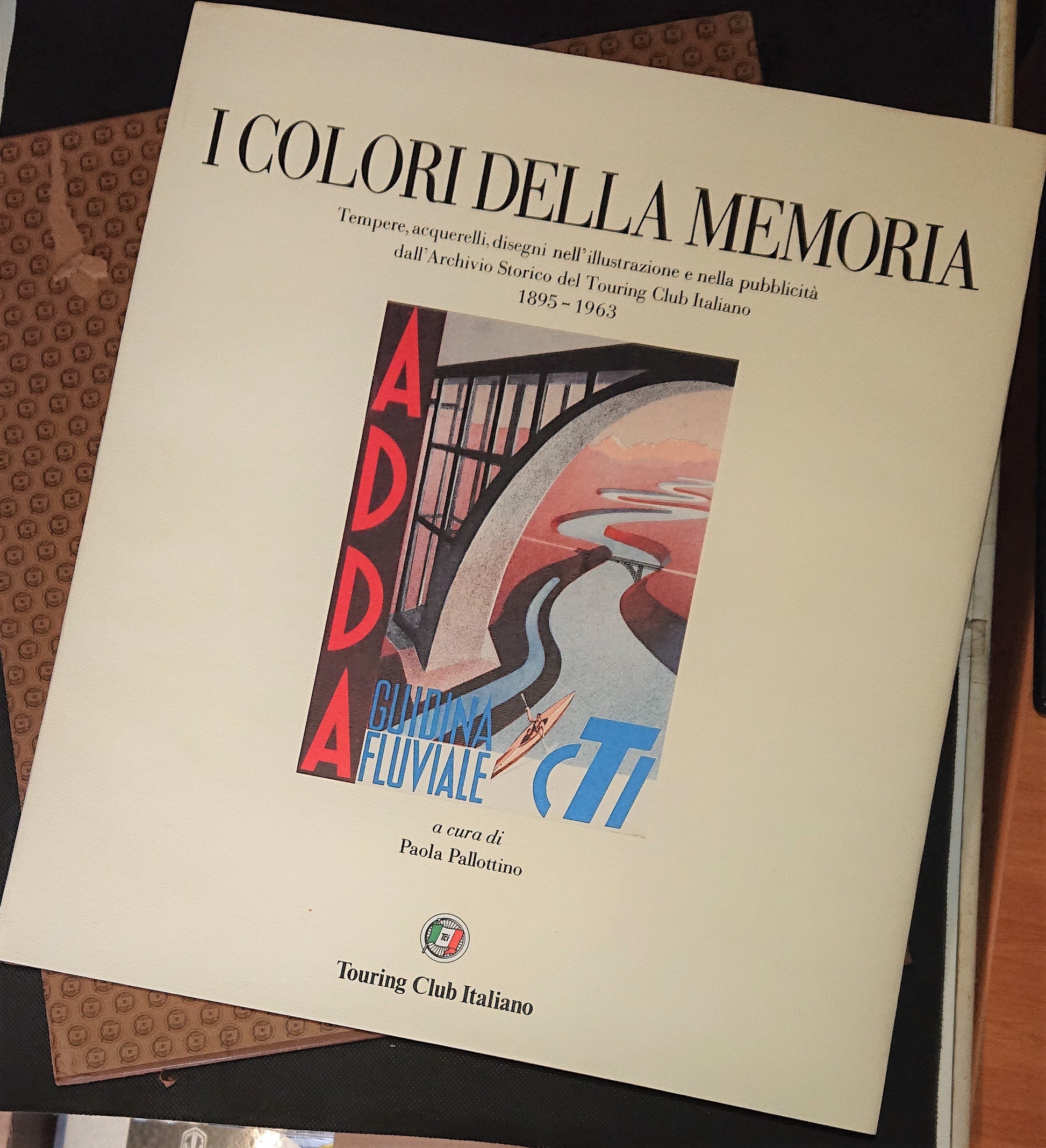 LT- I COLORI DELLA MEMORIA - PAOLA PALLOTTINO - TCI --- 1992 - CS - YFS643