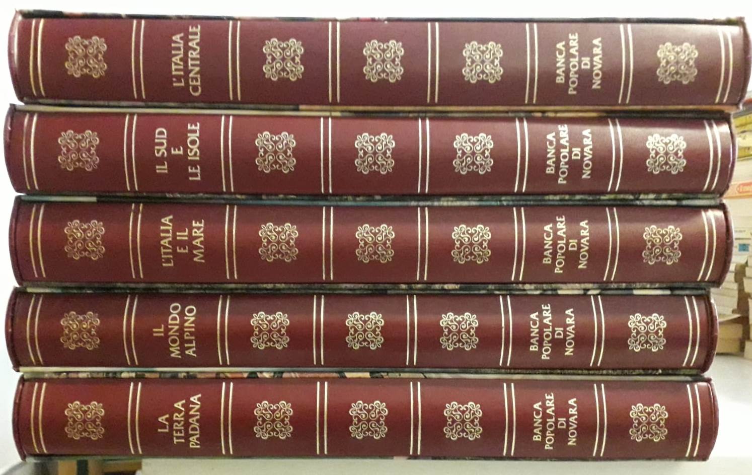 LV-L'ITALIA UOMINI E TERRITORIO 5 VOLUMI-- BANCA POPOLARE NOVARA--- 1979- C- YFS