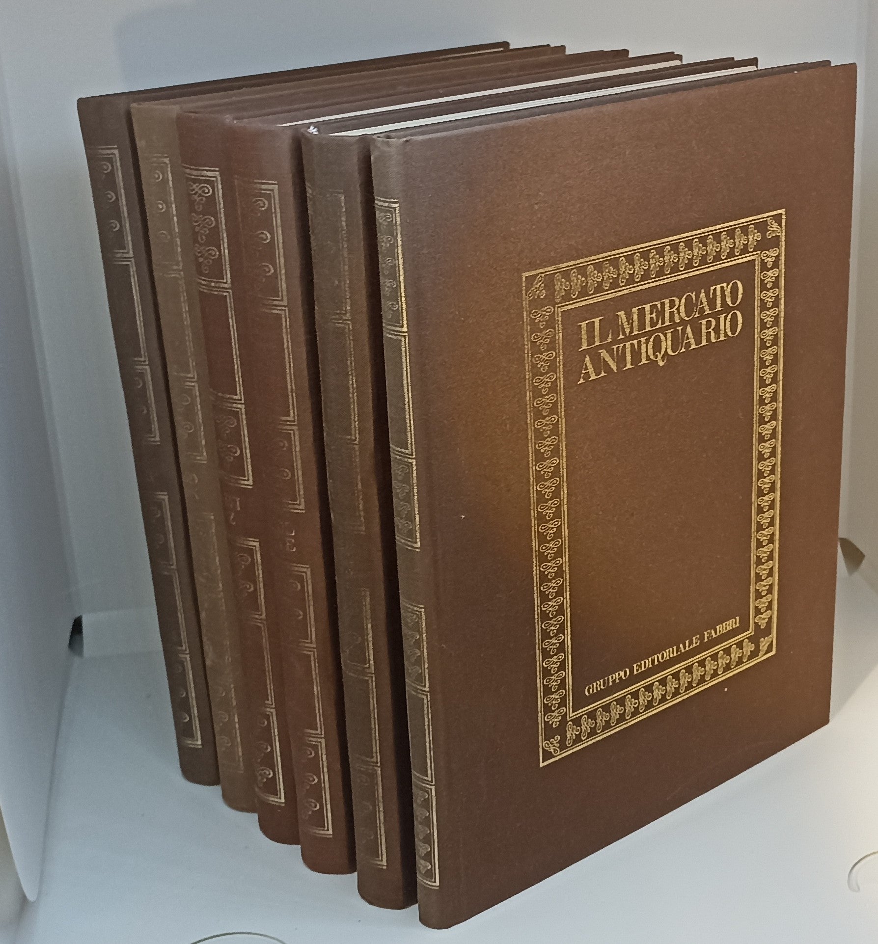 LZ- ANTIQUARIATO ENCICLOPEDIA DELLE ARTI FIGURATIVE 6 VOLUMI-- FABBRI--- 1981- C- YFS