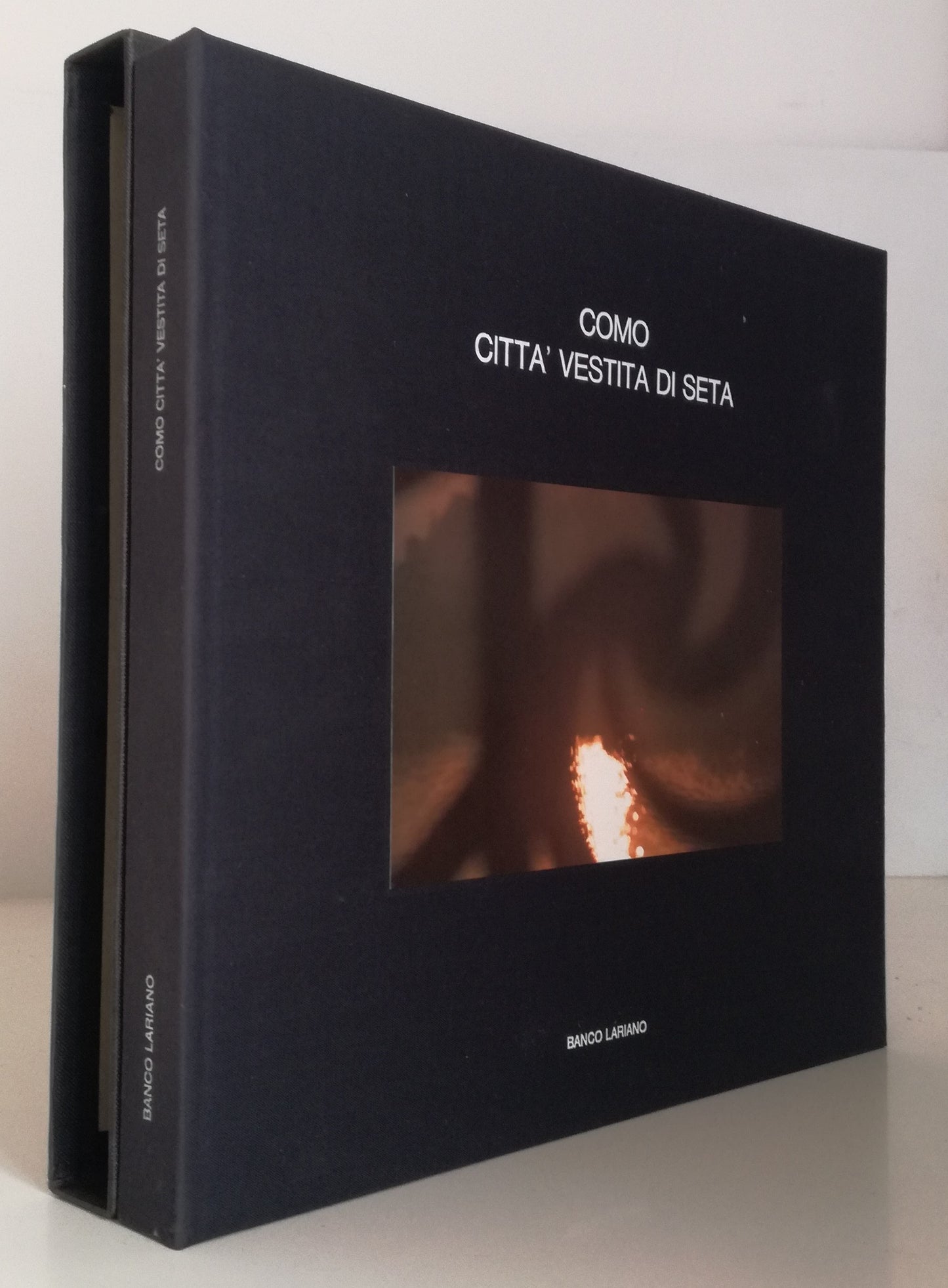 LT- COMO CITTA' VESTITA DI SETA - CONFALONIERI- BANCO LARIANO--- 1981- C- YFS706