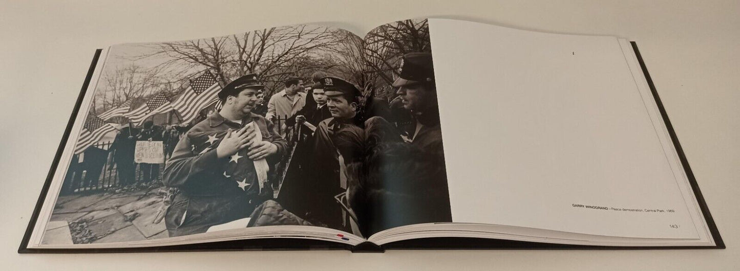 LT- CATALOGO MOSTRA AMERICAN BEAUTY FLAG - GALLERIA MONFALCONE - KR8TE - YFS62