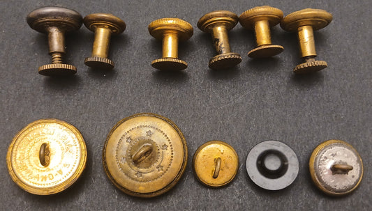 CB- BOTTONI + BOTTONI A VITE LOTTO 11 PEZZI DI CUI 1 IN BACHELITE - GTTS128