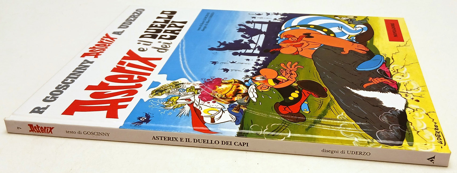 FC- ASTERIX E IL DUELLO DEI CAPI VOLUME 7 - GOSCINNY UDERZO - MONDADORI-- C- M25