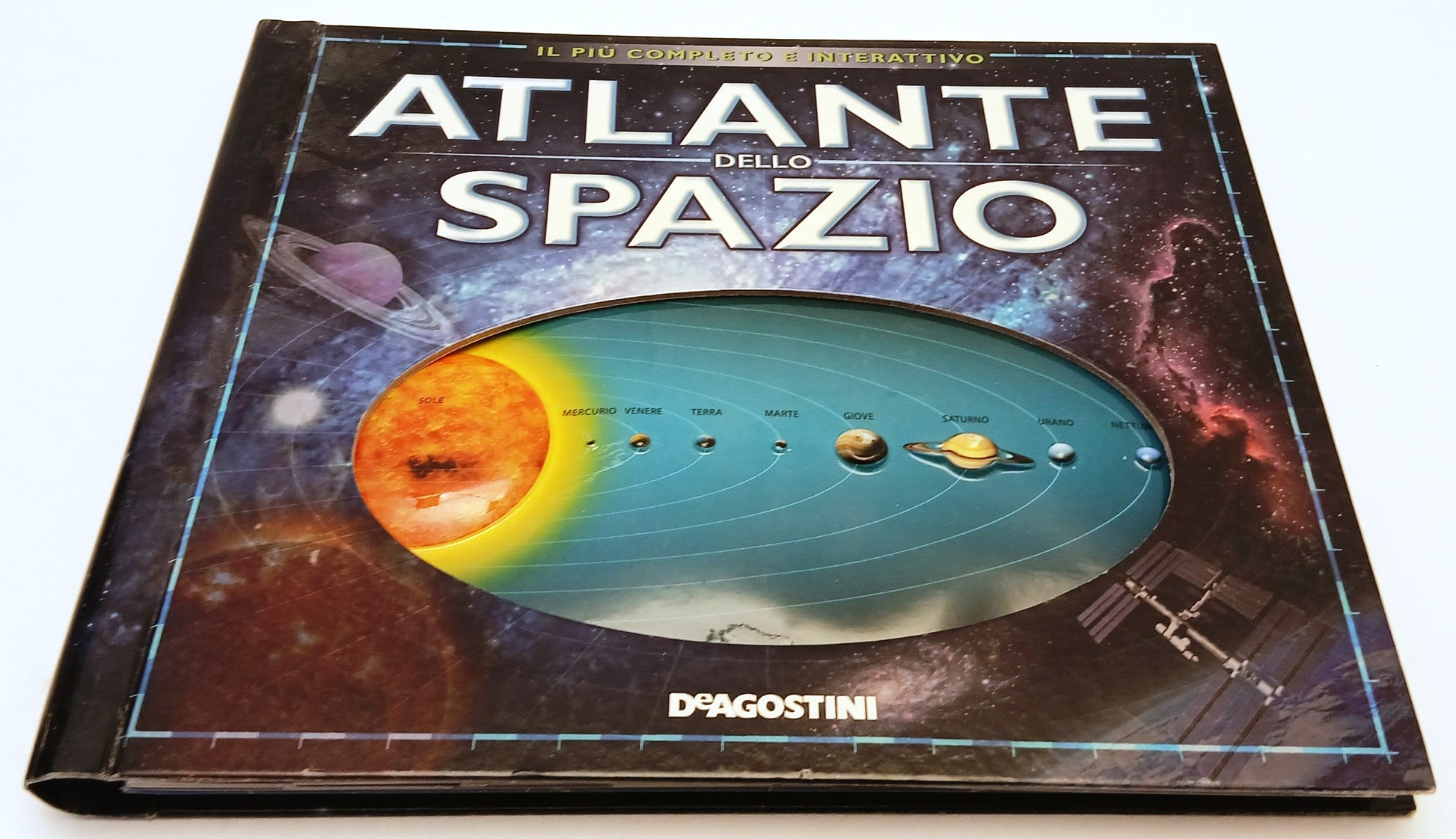 Il piu' completo e interattivo Atlante dello Spazio - DeAgostini - 2010 - XFS215