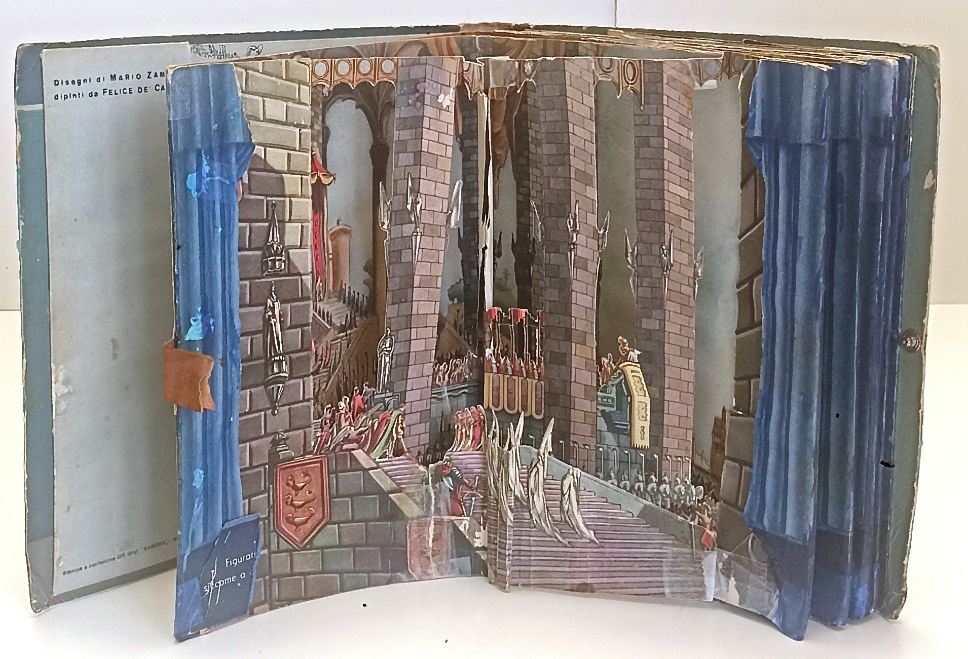 LB- LA BELLA ADDORMENTATA NEL BOSCO- disegni ZAMPINI- LIBROTEATRO HOEPLI- YFS699