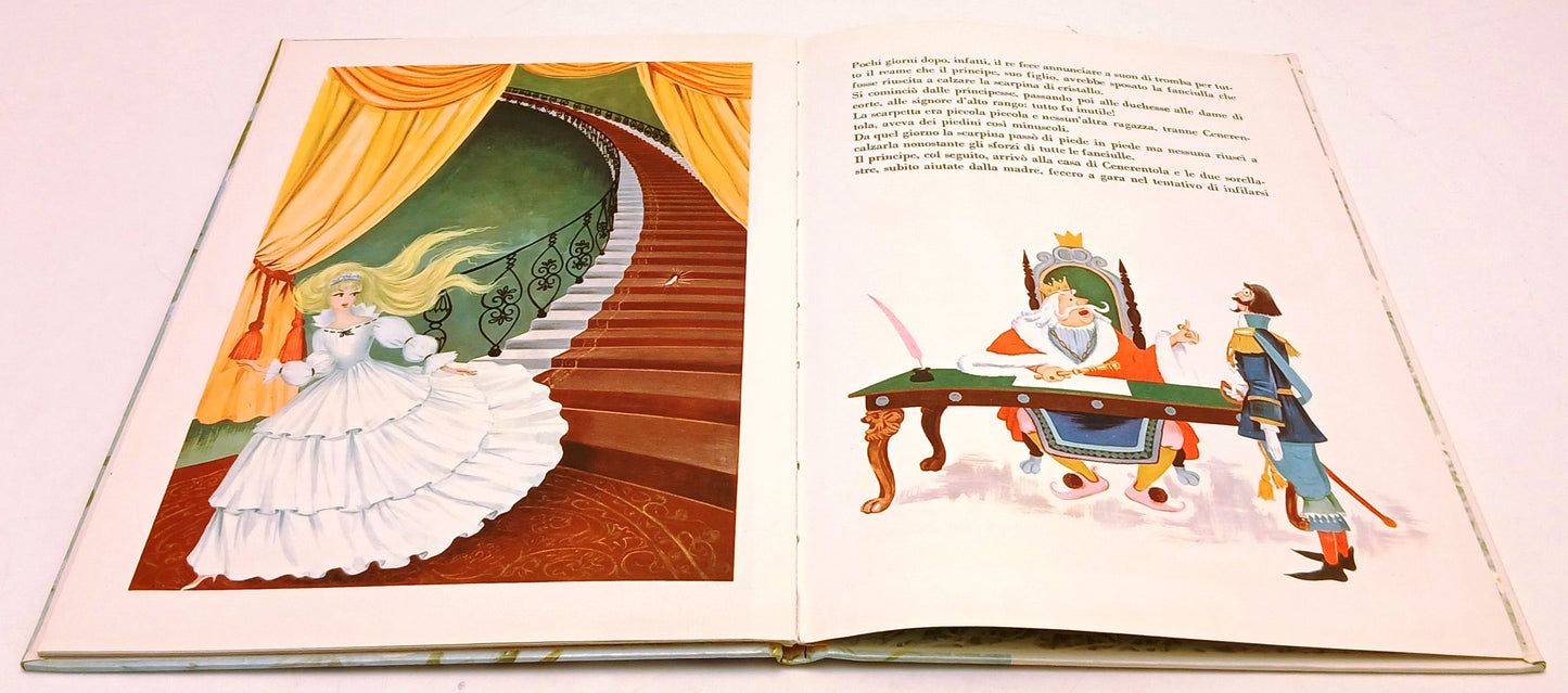 Cenerentola- Perrault- Girotondo- illustrato- adattamento di Zia Rosalba- XFS212