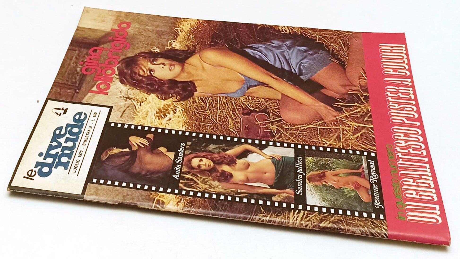 LX- DIVE NUDE 4 LUGLIO 1972 GINA LOLLOBRIGIDA CON POSTER GIGANTESCO - RVSa453