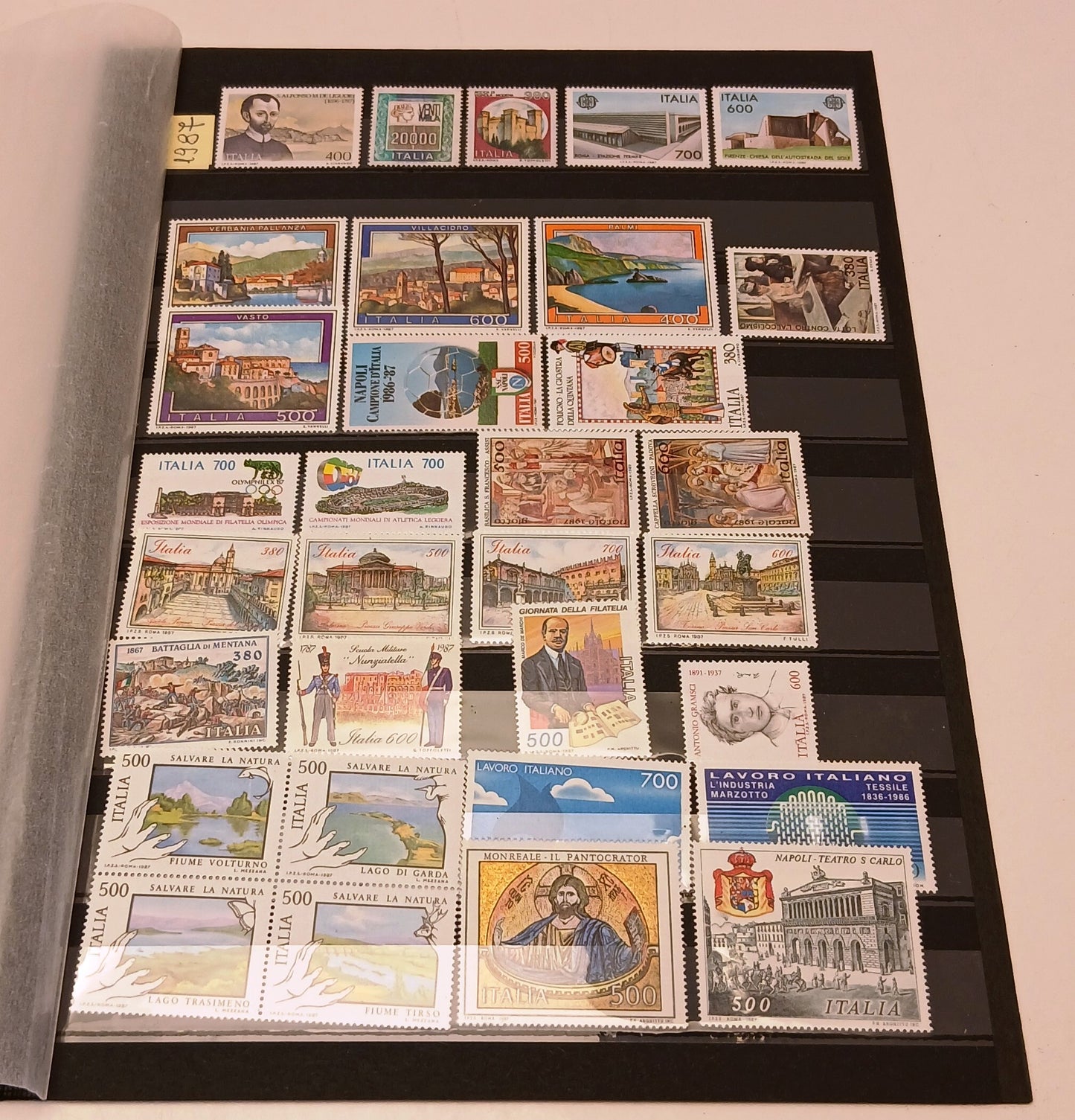 CV- Francobolli italiani nuovi - annate dal 1981 al 1988 - foglietti - RVSa1078