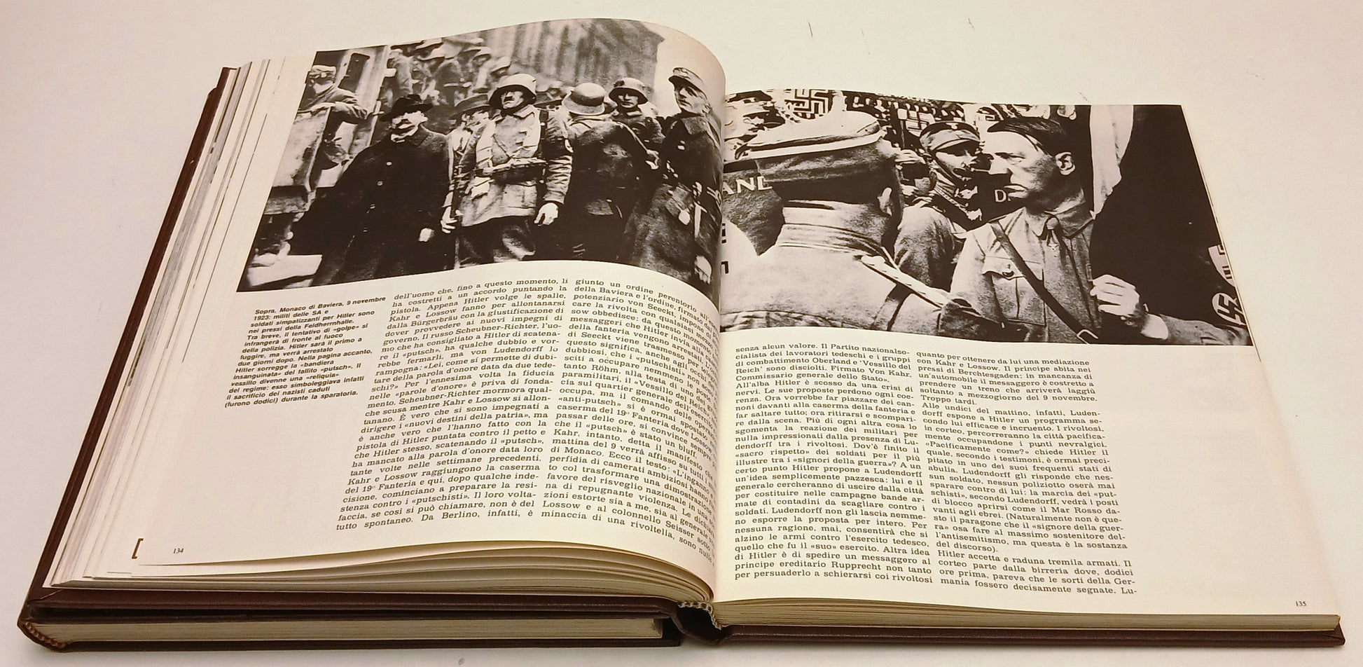 Hitler biografia fotografica 2 volumi - Gian Franco Vene'- Peruzzo- 1994- YFS306