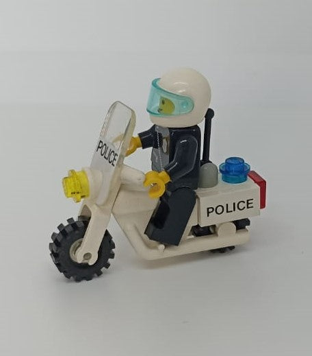 GG- LEGO ORIGINALI - MINIFIGURE VINTAGE MOTO POLIZIA POLIZIOTTO  - LGGpp7