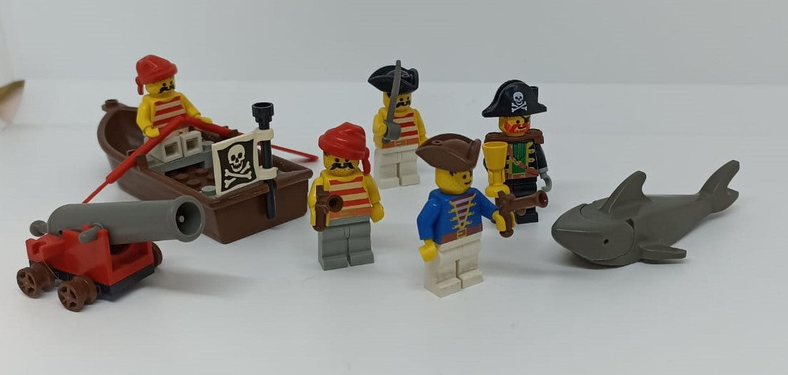 GG- LEGO ORIGINALI - MINI FIGURE VINTAGE PIRATI BARCA BANDIERA SQUALO- LGG7