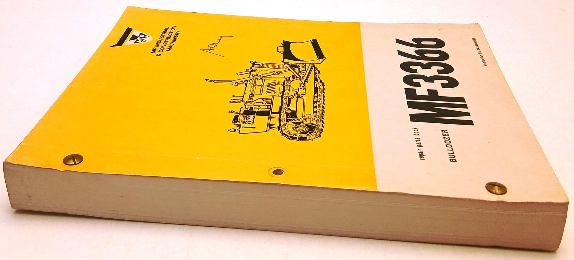 Bulldozer MF3366 Repair parts book Parti Ricambio- Massey Ferguson- 1967- YFS831