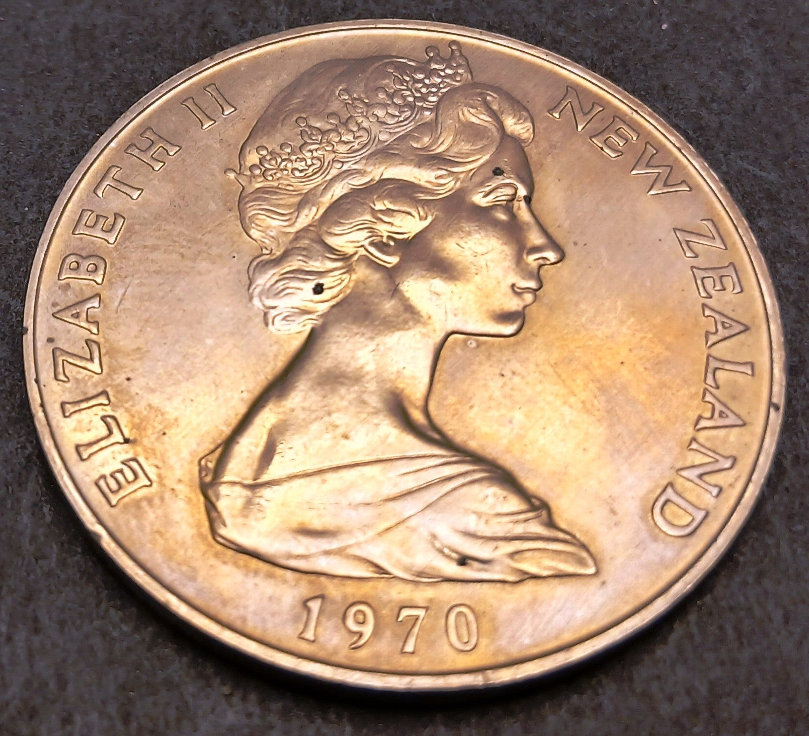CB- Moneta One Dollar Royal Visit Queen Duke Edinburgh New Zealand 1970- GTTS251