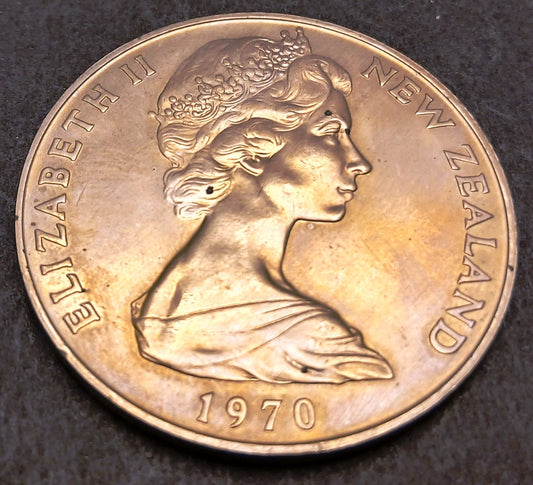 CB- Moneta One Dollar Royal Visit Queen Duke Edinburgh New Zealand 1970- GTTS251