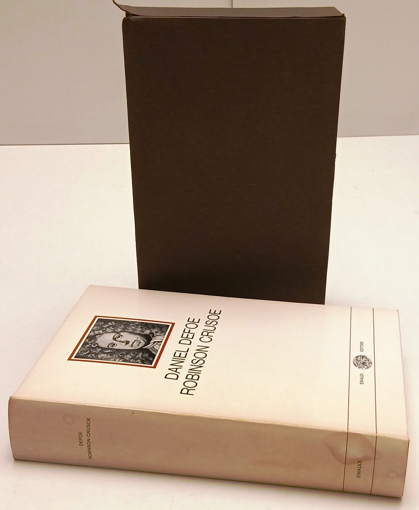 Robinson Crusoe - Daniel Defoe - Einaudi I Millenni - 1a ed. - cofanetto - XFS