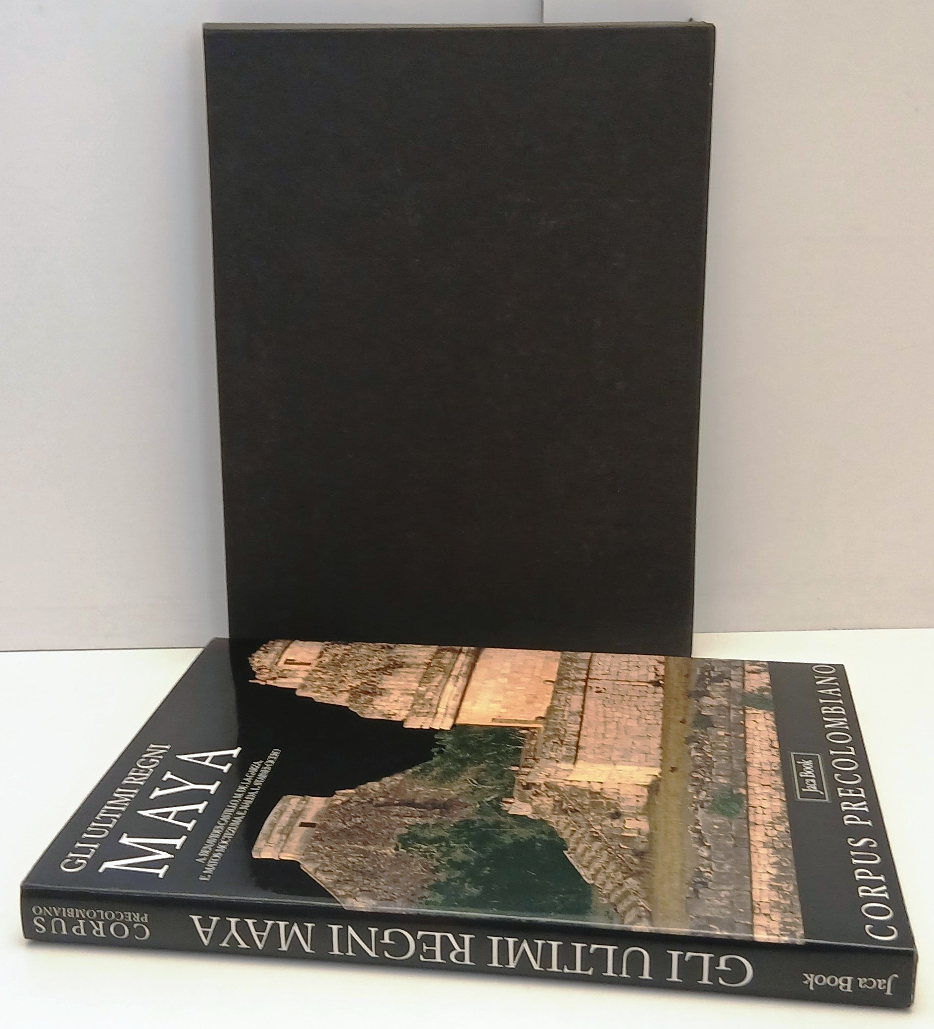 Gli ultimi regni Maya Corpus Precolombiano - Jaca Book- 1a ed.- astuccio- YFS758