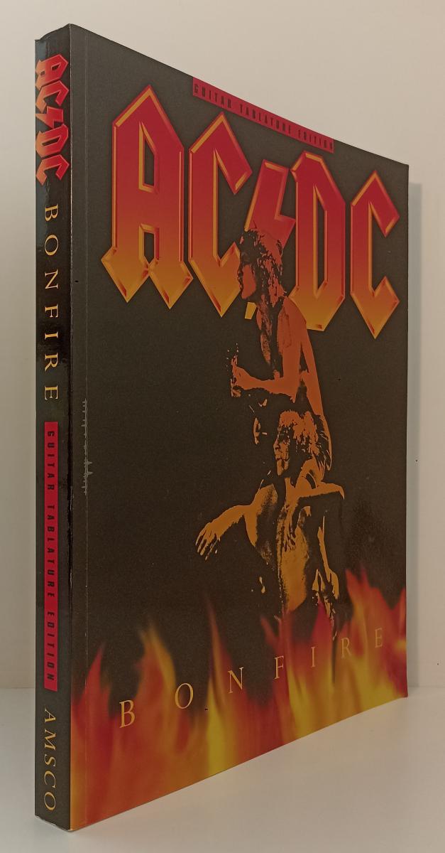 LZ- GUITAR TABLATURE EDITION AC/DC BONFIRE-- AMSCO PUBLICATIONS- 1997- B- ZFS382