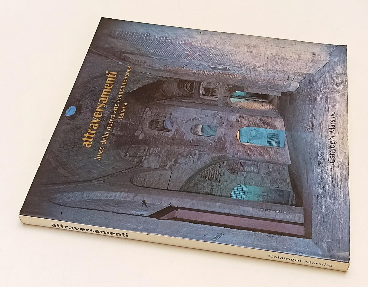 LT- ATTRAVERSAMENTI ARTE CONTEMPORANEA -- MARSILIO - CATALOGHI-- 1984- B- XFS185