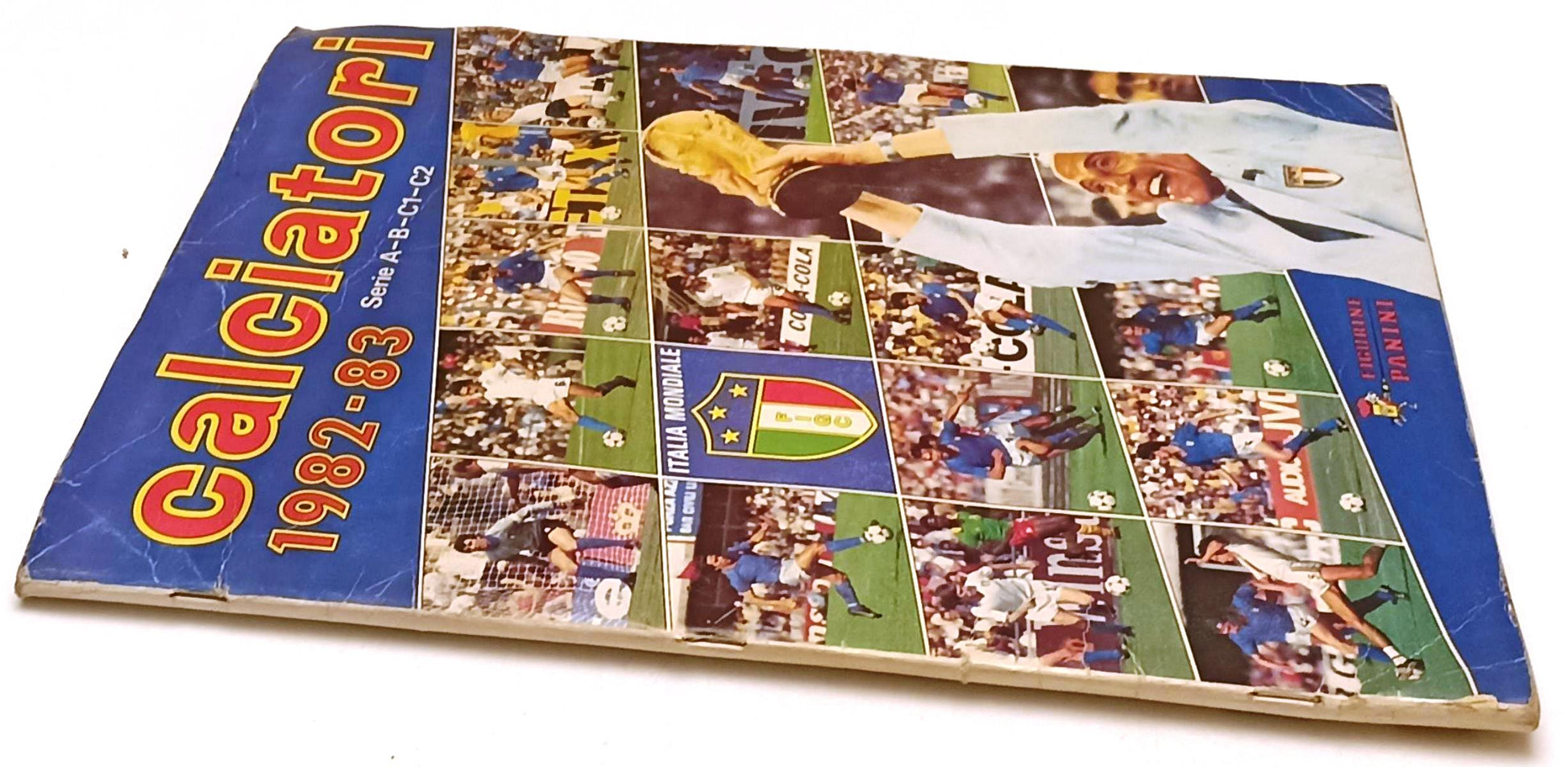 AA- ALBUM FIGURINE CALCIATORI PANINI 1982/83 COMPLETO - CAMPIONATO CALCIO- LBM24