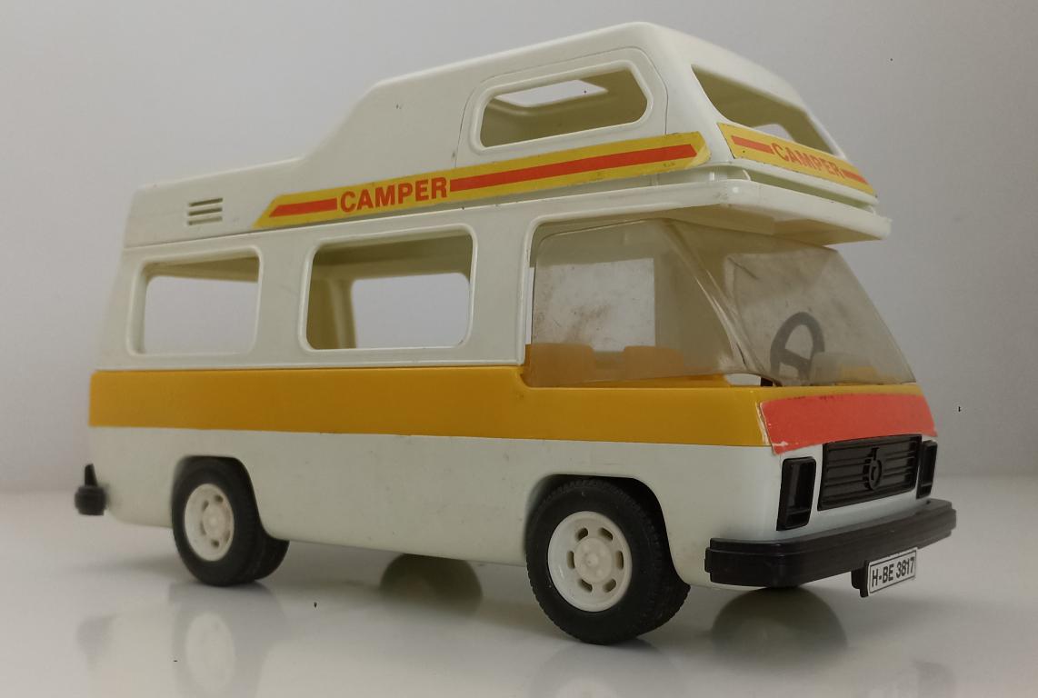 GG- ACTION FIGURE PLAYMOBIL CAMPER GEOBRA CON ACCESSORI ART. 3258- GTTS18