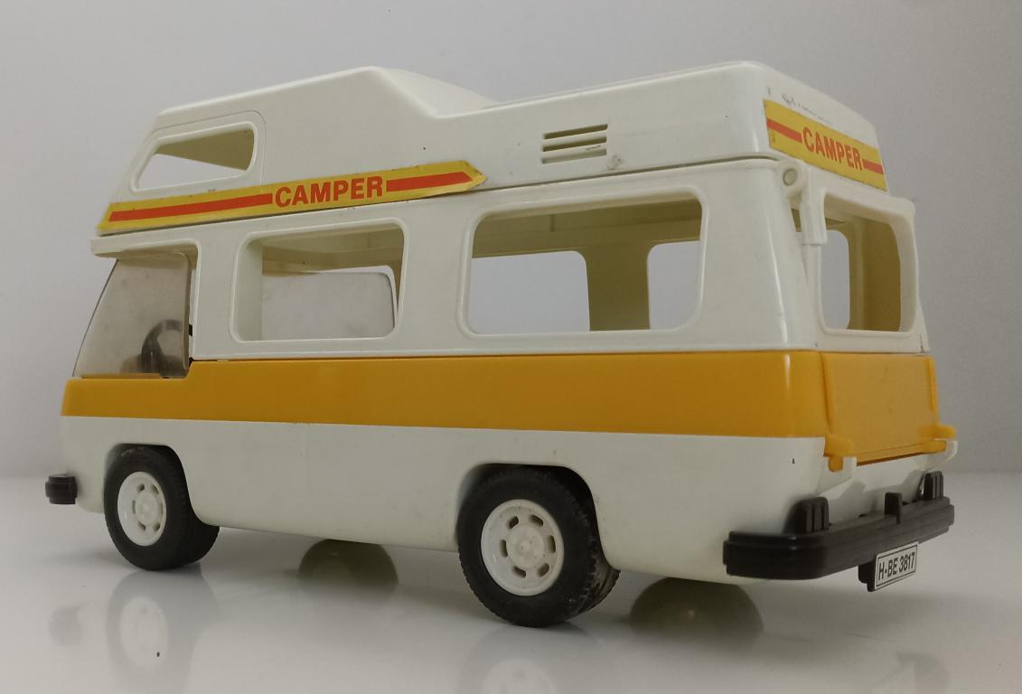 GG- ACTION FIGURE PLAYMOBIL CAMPER GEOBRA CON ACCESSORI ART. 3258- GTTS18