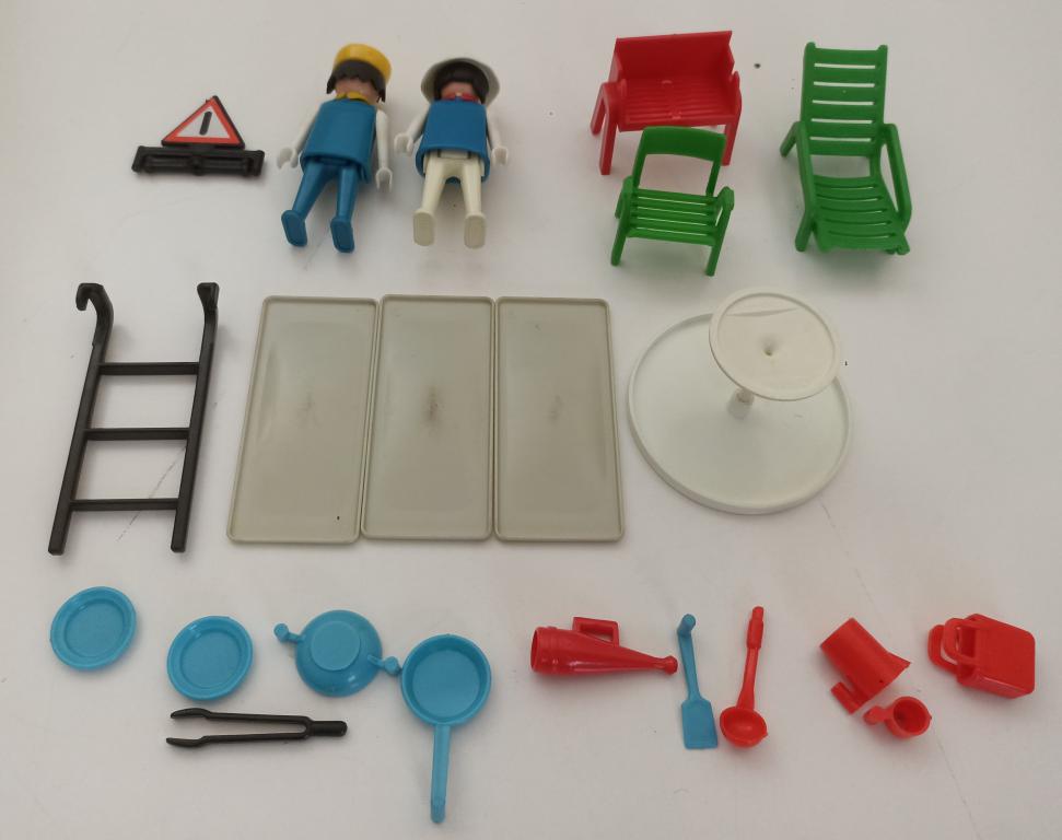 GG- ACTION FIGURE PLAYMOBIL CAMPER GEOBRA CON ACCESSORI ART. 3258- GTTS18