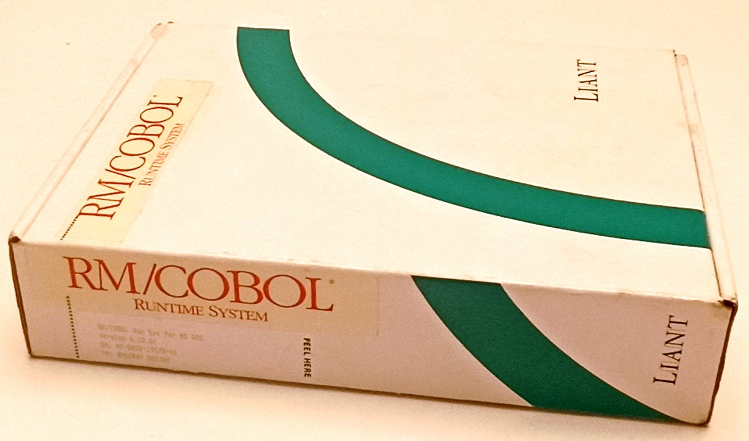 LZ- RM/COBOL RUNTIME SYSTEM RM/COBOL-85 VERSION 6 USER GUIDE - LIANT - B- YFS878