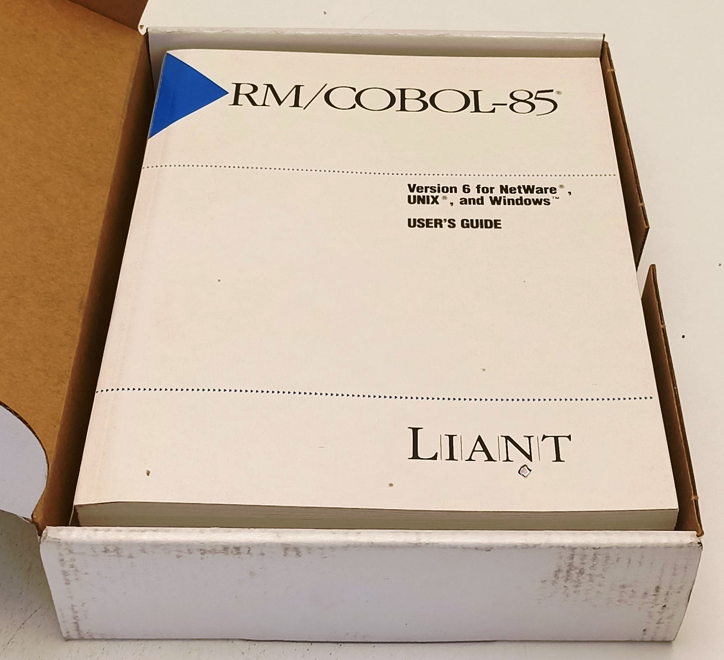 LZ- RM/COBOL-85 RUNTIME SYSTEM VERSION 6 USER'S GUIDE + SUPPLEMENT- LIANT-YFS311