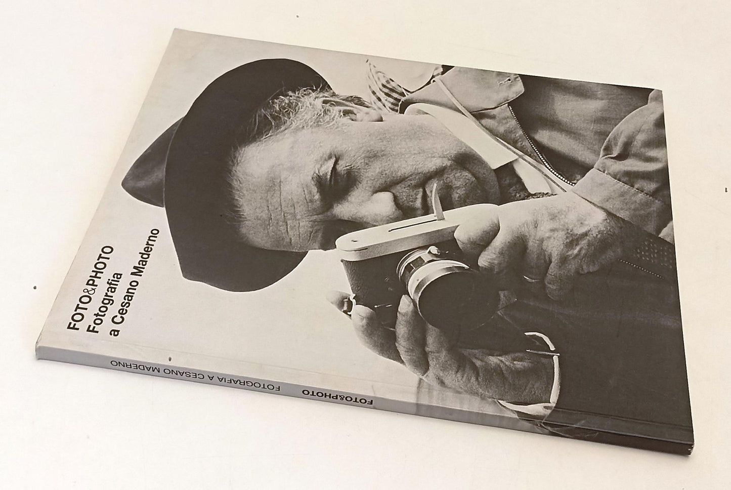 LT- FOTO&PHOTO FOTOGRAFIA a CESANO MADERNO CATALOGO MOSTRA - 2001- B- YFS287