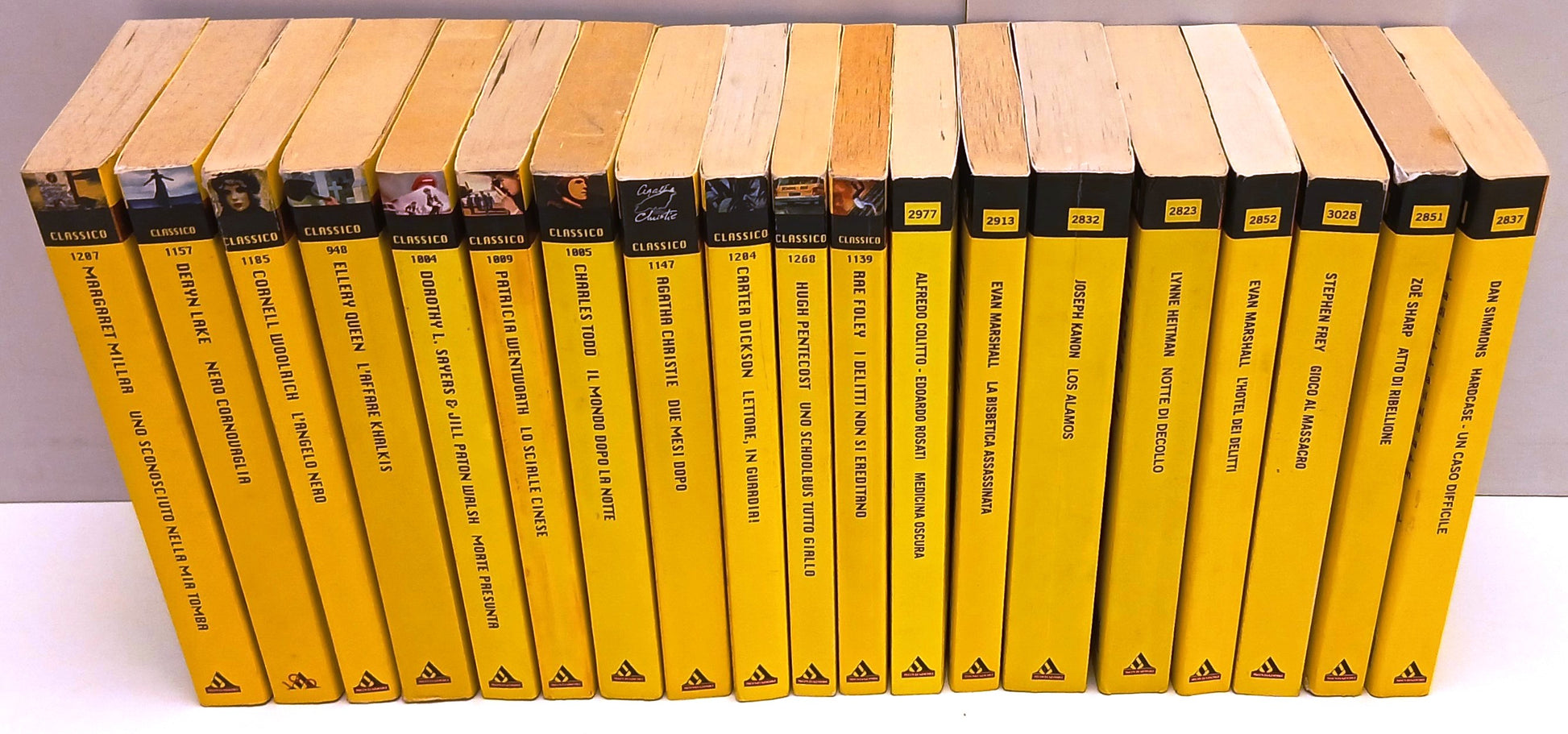 LG- LOTTO GIALLI MONDADORI aa.vv.  40 VOLUMI OFFERTA - B - BLCP10