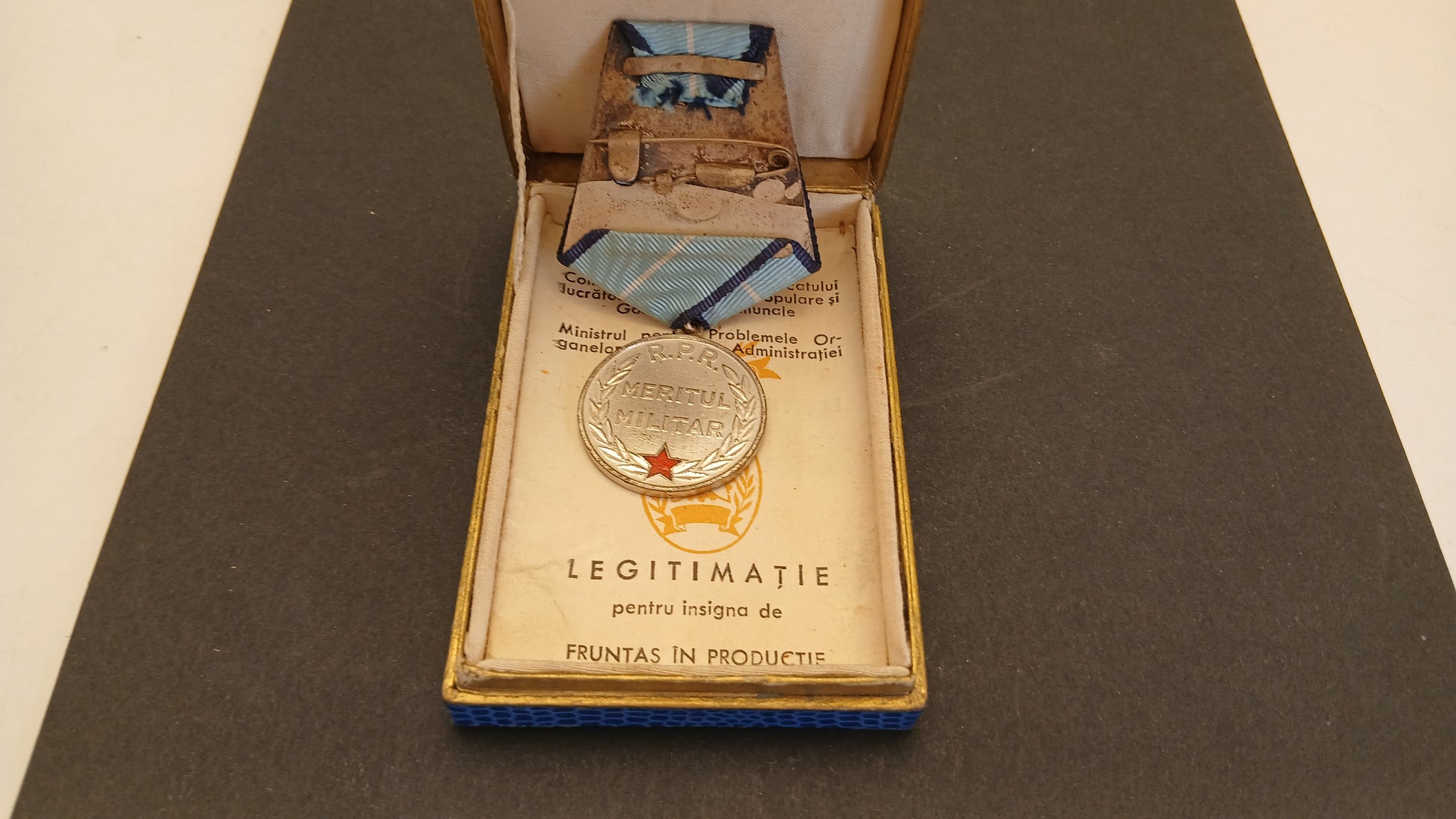 CB- MEDAGLIA R.P.R. MERITUL MILITAR CON NASTRINO SPILLA - GTTS156