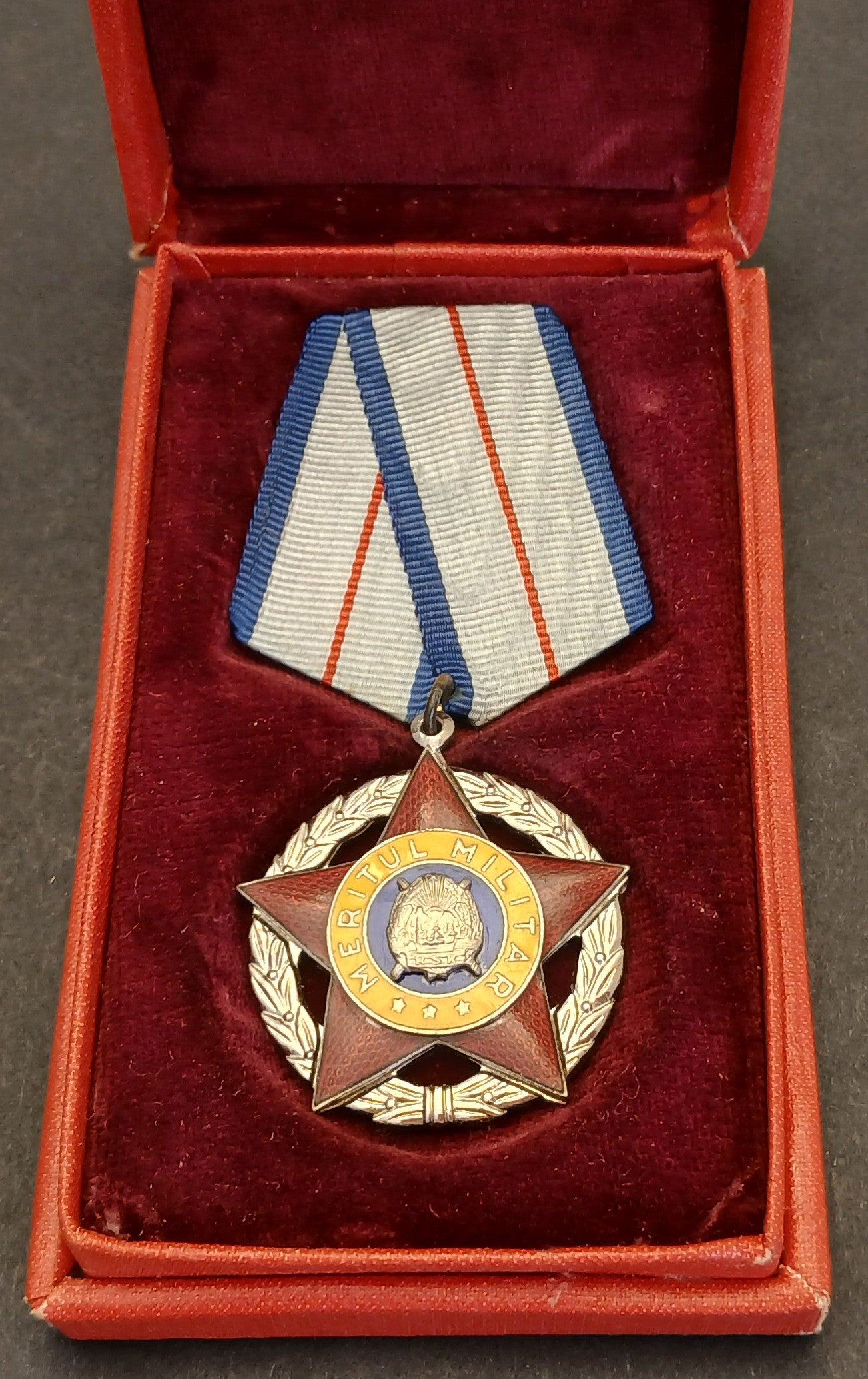 CB- MEDAGLIA ORDINUL MERITUL MILITAR Cl. II CON NASTRINO SPILLA - GTTS157