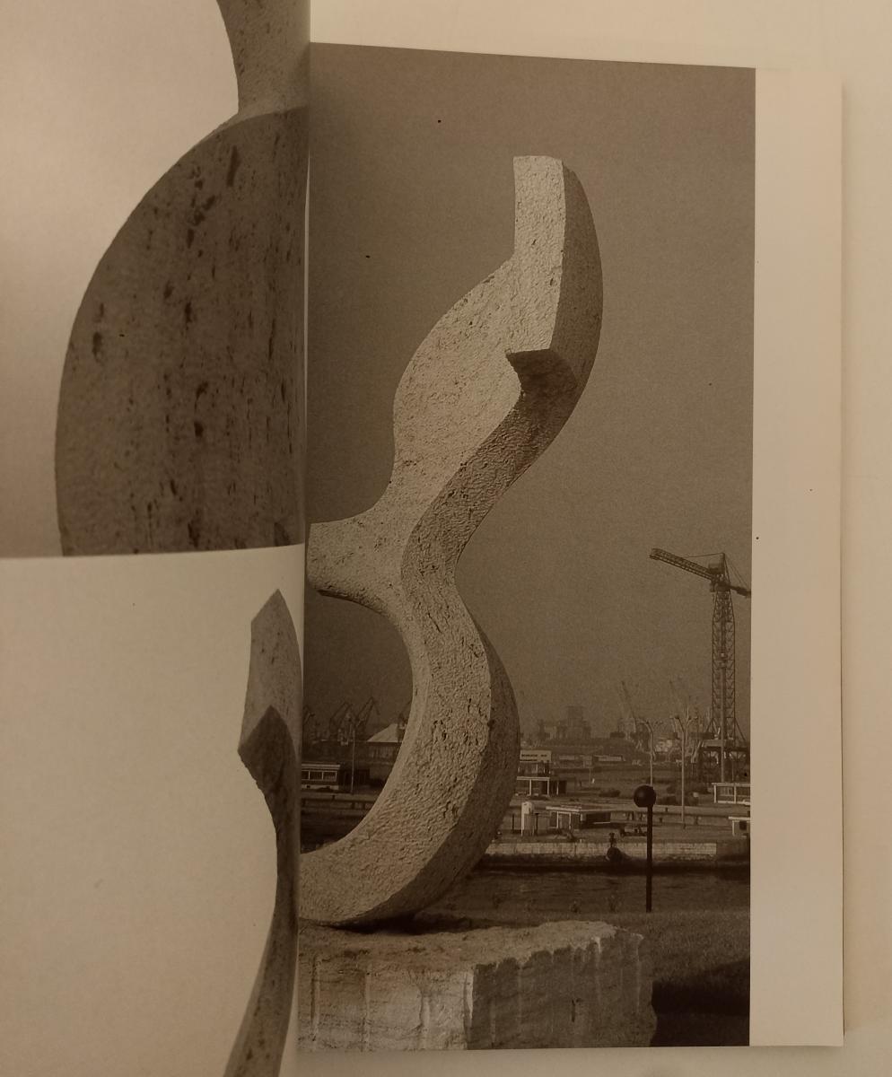 LT- GUGLIELMO VECCHIETTI MASSACCI SCULTURE NELLA CITTA' - BORA - 1987- B- XFS163