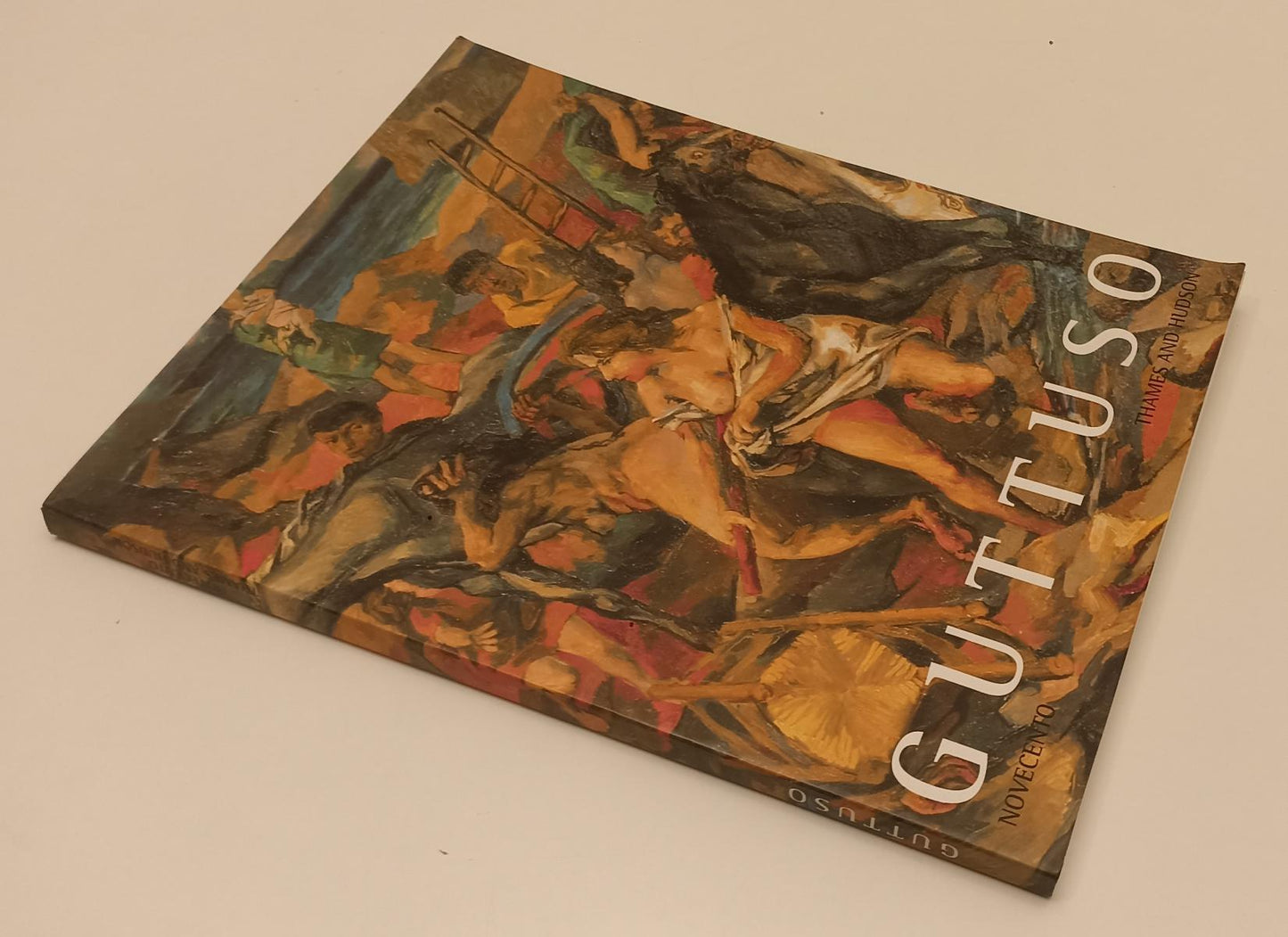 LT- GUTTUSO CATALOGO OPERE -- NOVECENTO - THAMES AND HUDSON -- 1996 - B - XFS172