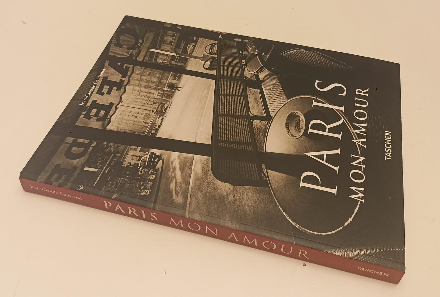LT- PARIS MON AMOUR - JEAN-CLAUDE GAUTRAND - TASCHEN --- 2004 - B - YFS237