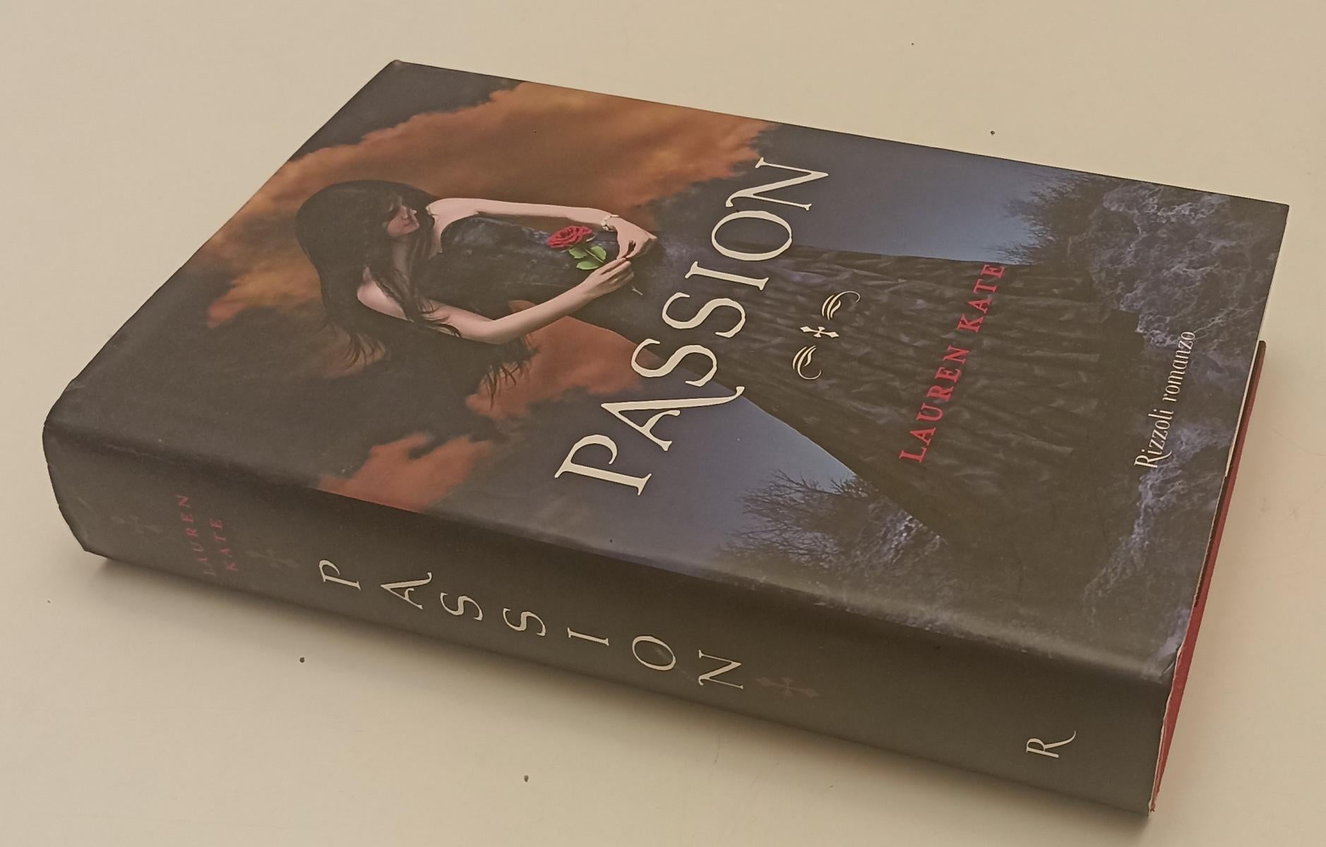 LN- PASSION - LAUREN KATE - RIZZOLI -- 1a ED. - 2011 - CS - YFS336