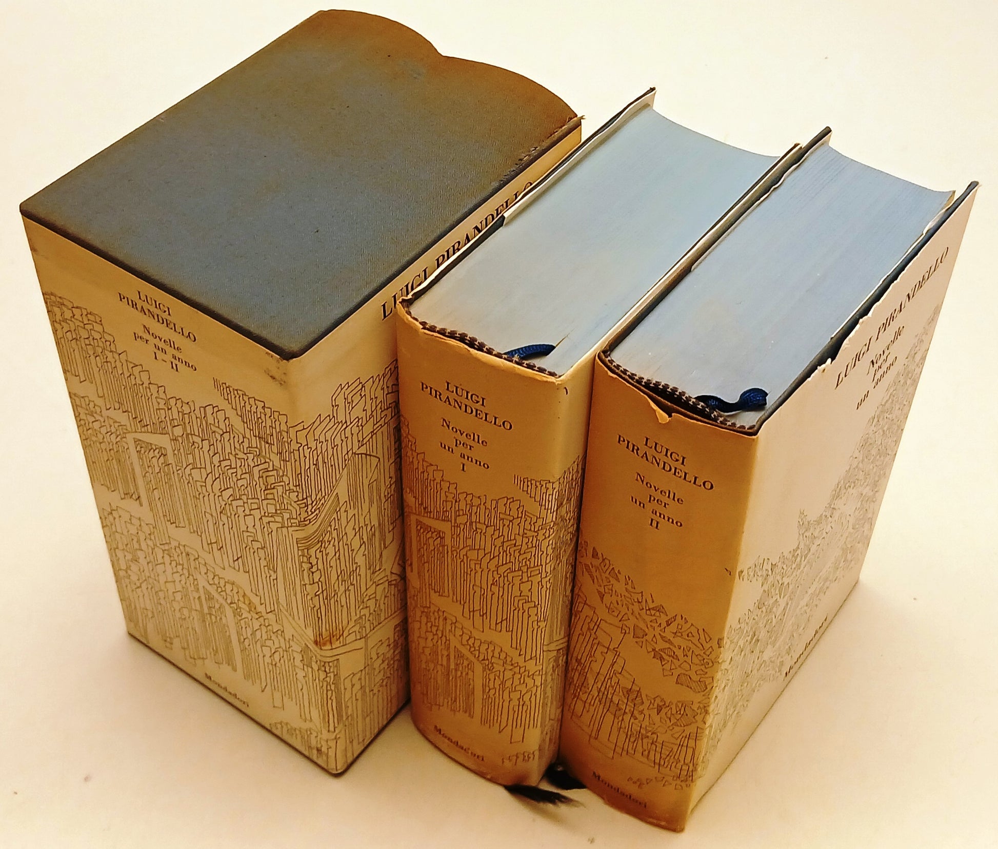 LN- NOVELLE PER UN ANNO 2 VOLUMI- LUIGI PIRANDELLO- MONDADORI- CLASSICI- CS- XFS