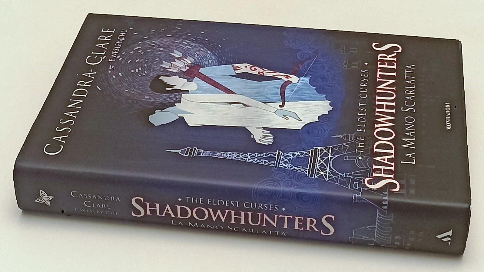 LN- THE ELDEST CURSES SHADOWHUNTERS LA MANO SCARLATTA- CLARE- MONDADORI- CS-ZFS1