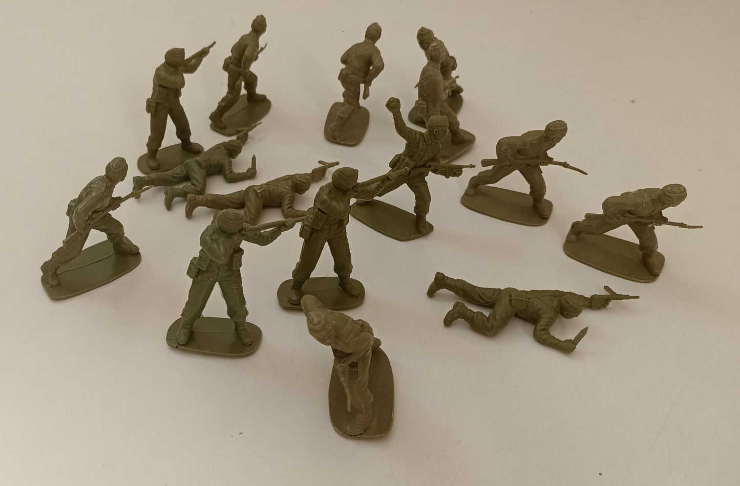 GG- SOLDATINI FIGURES scale 1/32 51554-0 W.W.II BRITISH COMMNANDOS AIRFIX GTTS50