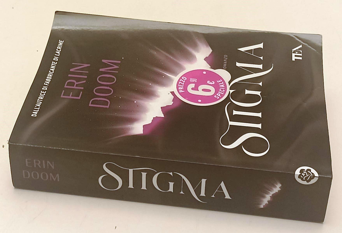 STIGMA - ERIN DOOM - TEA - SUPERTEA - 1a ED. - 2024 - B - YFS598